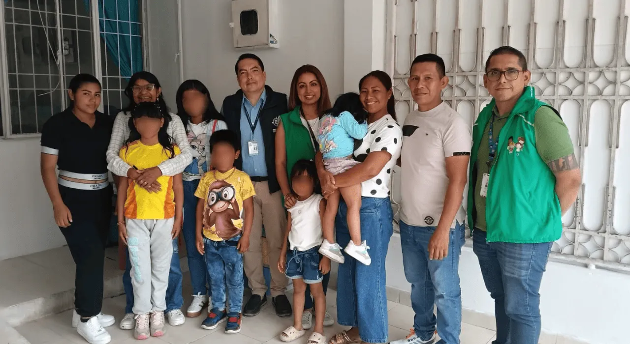 Los hermanitos Mucutuy regresan a su hogar tras dos años al cuidado del ICBF Los hermanitos Mucutuy regresan a su hogar tras dos años al cuidado del ICBF